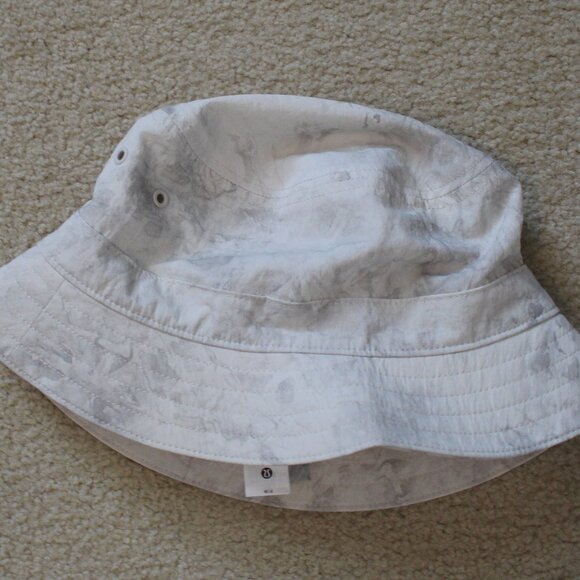 Lululemon On My Level Bucket Hat - cute and trendy! - Picture 3 of 6